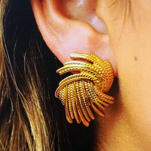 New Earrings.The Gatsby Glow